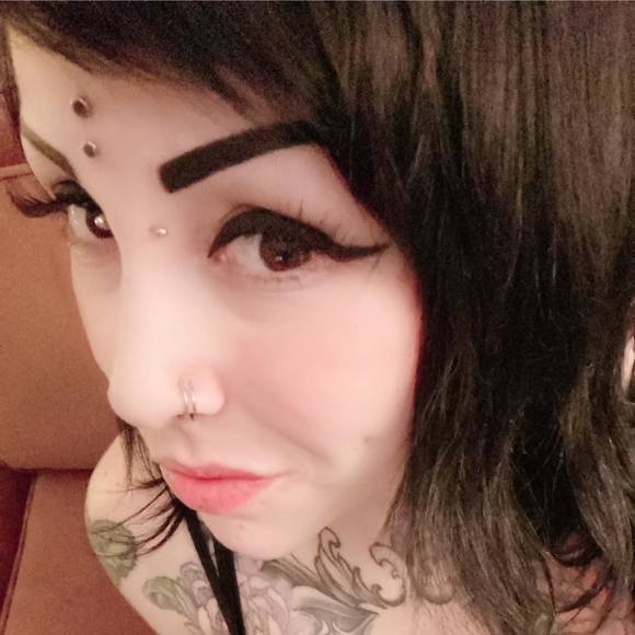 Meet your Posher, Sydnie - Picture 1 of 1